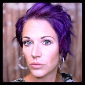 Meet your Posher, Darcy